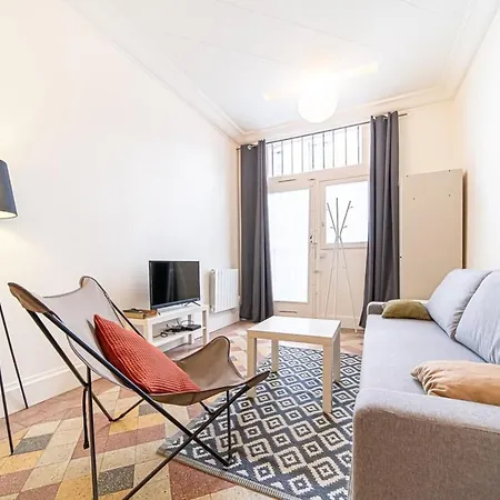 Apartment Le Petit Aguesseau-piscine Du Rhone Bellecour