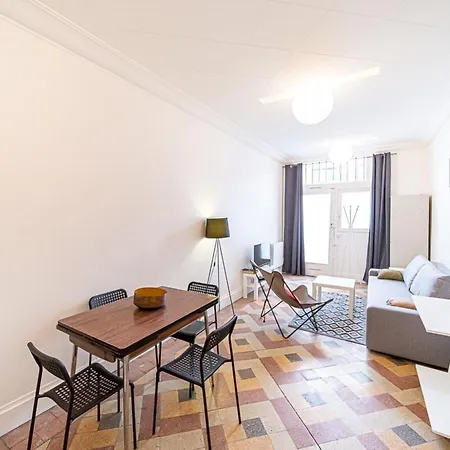 Your Independent Cocoon In The Heart Of The 7th Arrondissement Of Apartamento